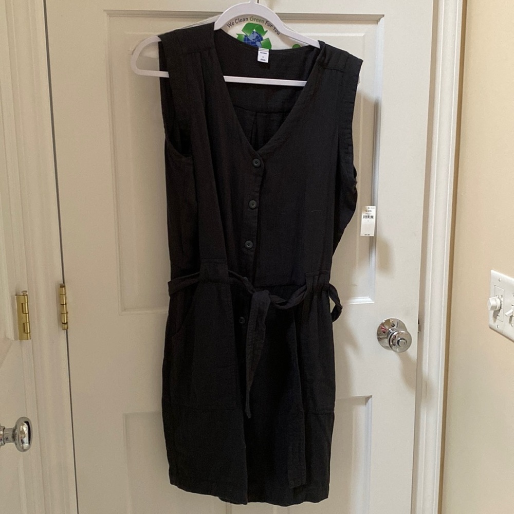 Belted button up black dress with pockets, Old Navy, NWT